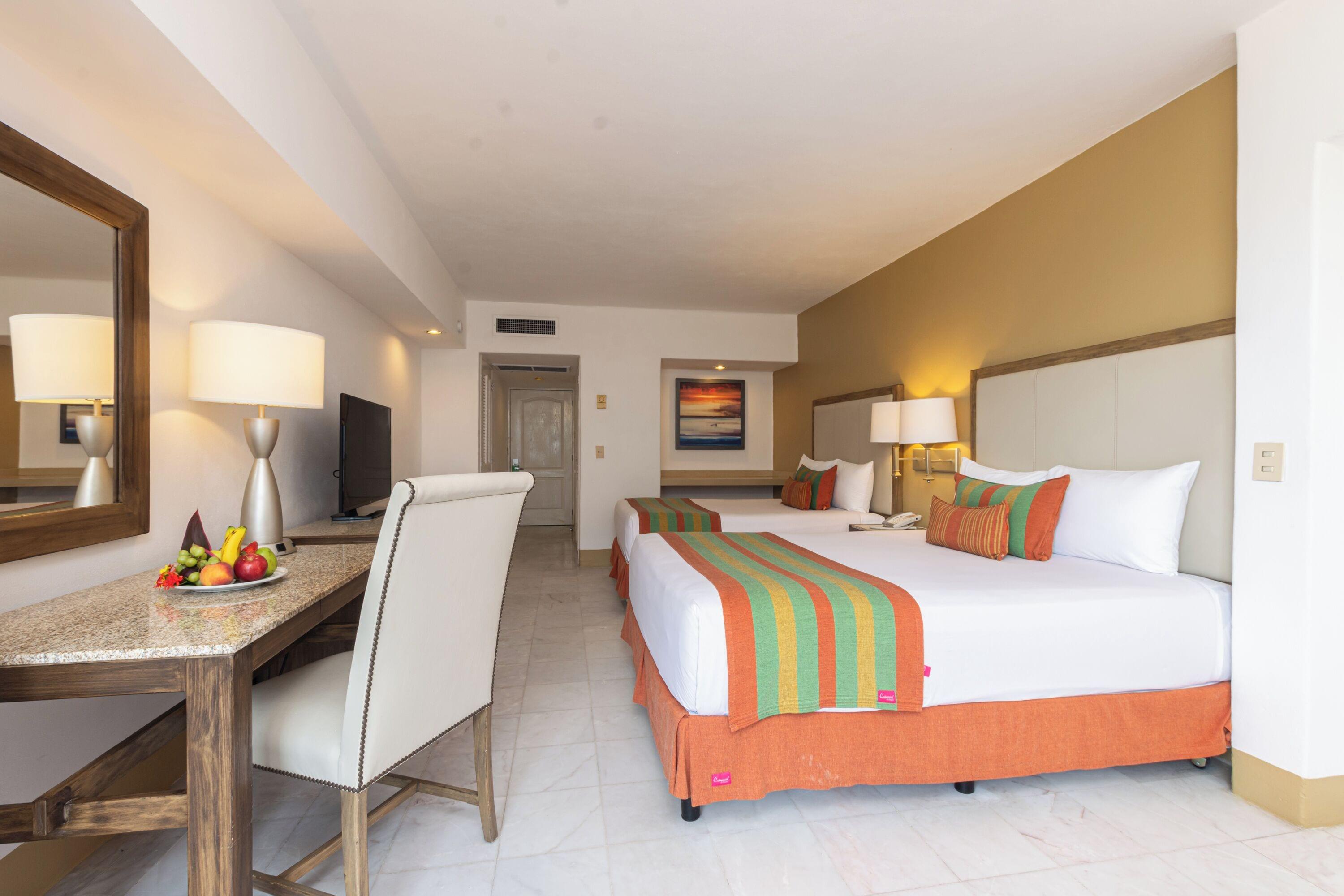 Deluxe King or Double Room Partial Ocean View